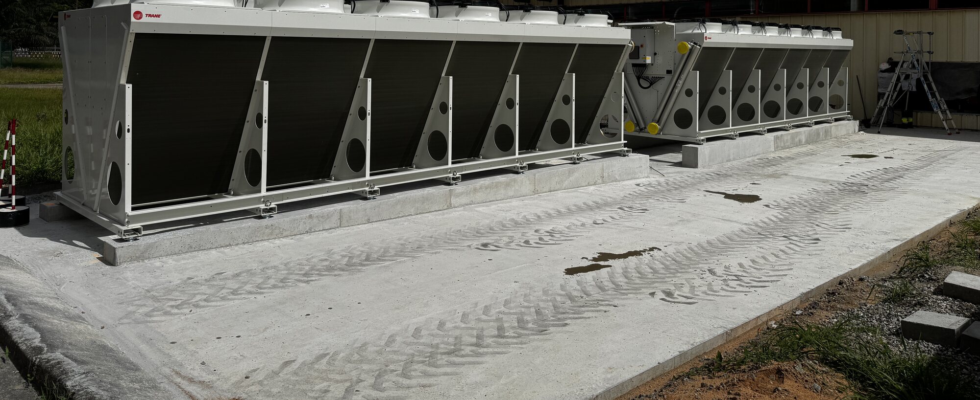 Aérocondenseurs installés sur les massifs béton de l’EPCU S5